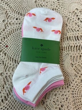 kate spade (3) pairs of socks